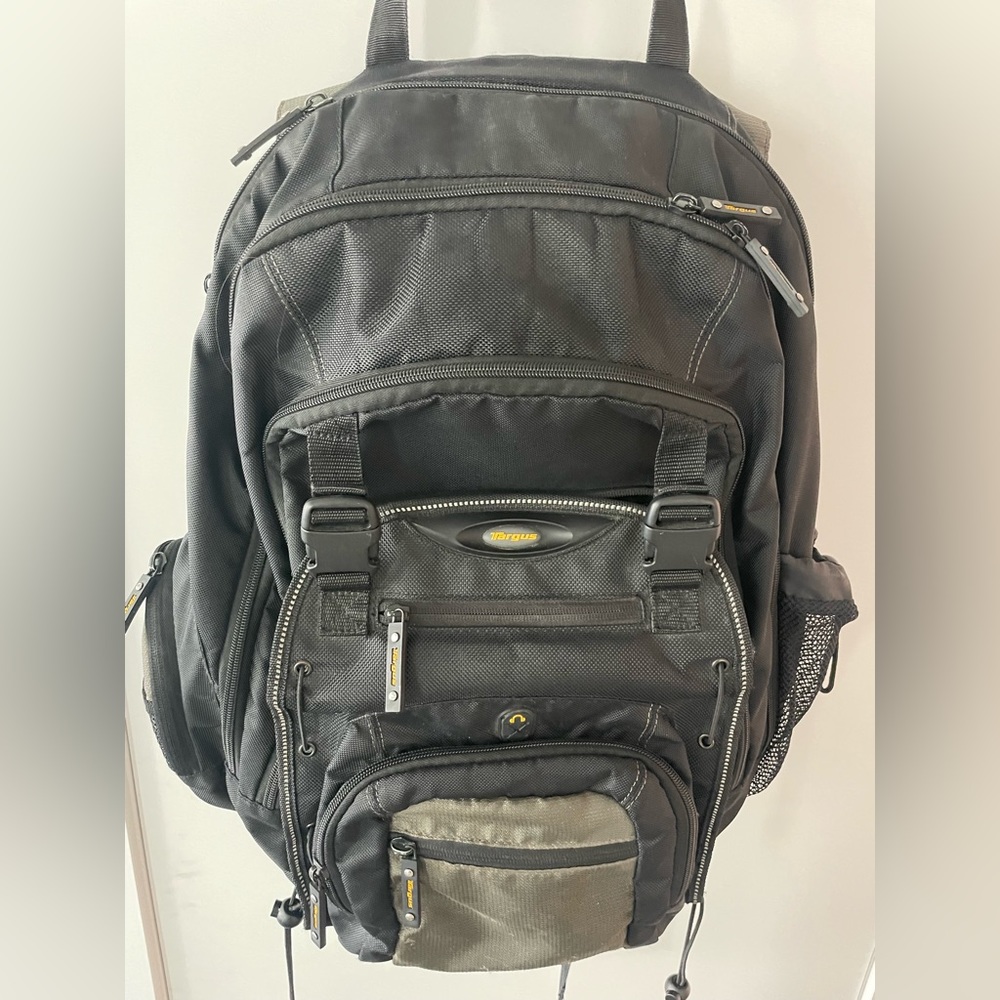 Targus Backpack - Picture 4 of 10